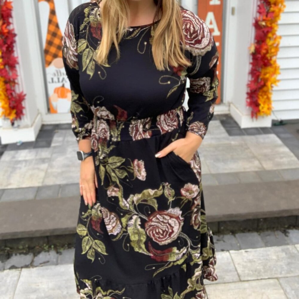 NEW M LuLaRoe Evelyn Smocked Waist Maxi Dress Long Sleeve Black Floral Midi - Picture 4 of 9